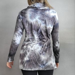 BOGO 🌷 2 for $8! Two Cowlneck shirts | Size Small | Grey & Blue, pink & white